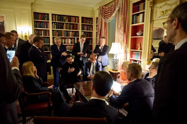 الولايات المتحدة وحلف الناتو يدرُسون خيارات الضمانات الأمنية لأوكرانيا