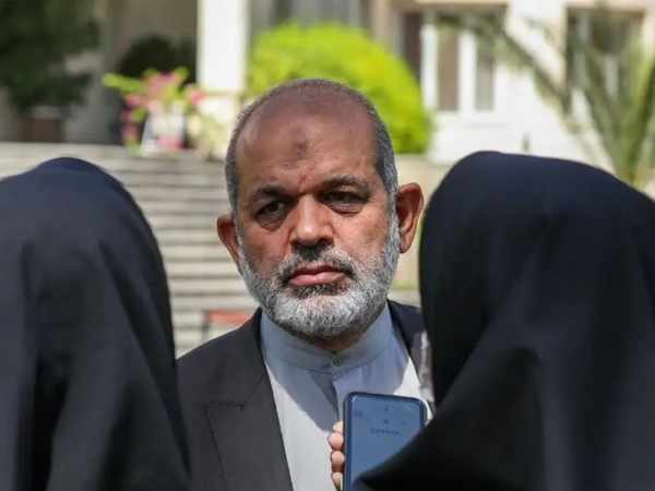 وزیر داخله ایران: برخورد با افغان‌های متخلف به معنای افغان‌ستیزی نیست