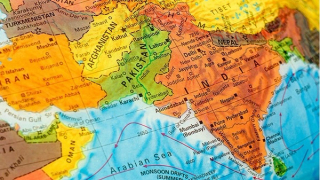 ښکر په ښکر نړۍ؛ د افغانستان شونې ناپلوۍ ته یوه کتنه