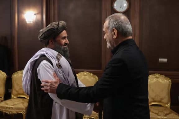 د ایران ولسمشر په تهران کې له ملا برادر سره کتلي