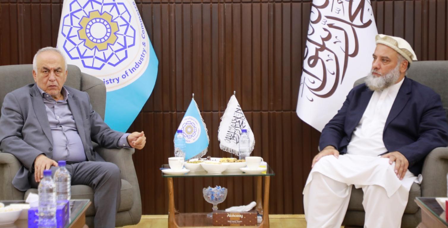 طالبان او د ایران سوداګریز پلاوی د اقتصادي اړیکو پر پراختیا غږېدلي