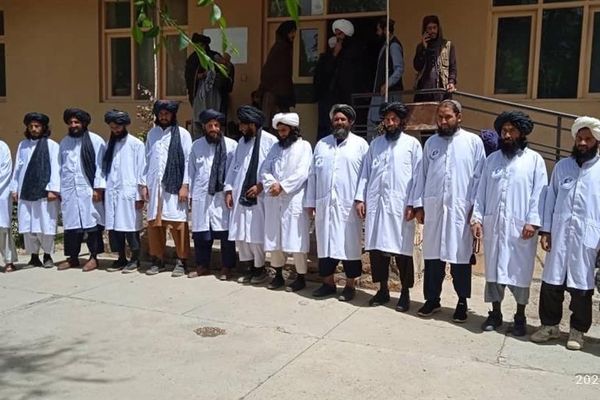 طالبان دو نفر را در بلخ به اتهام «جادوگری» بازداشت کرد
