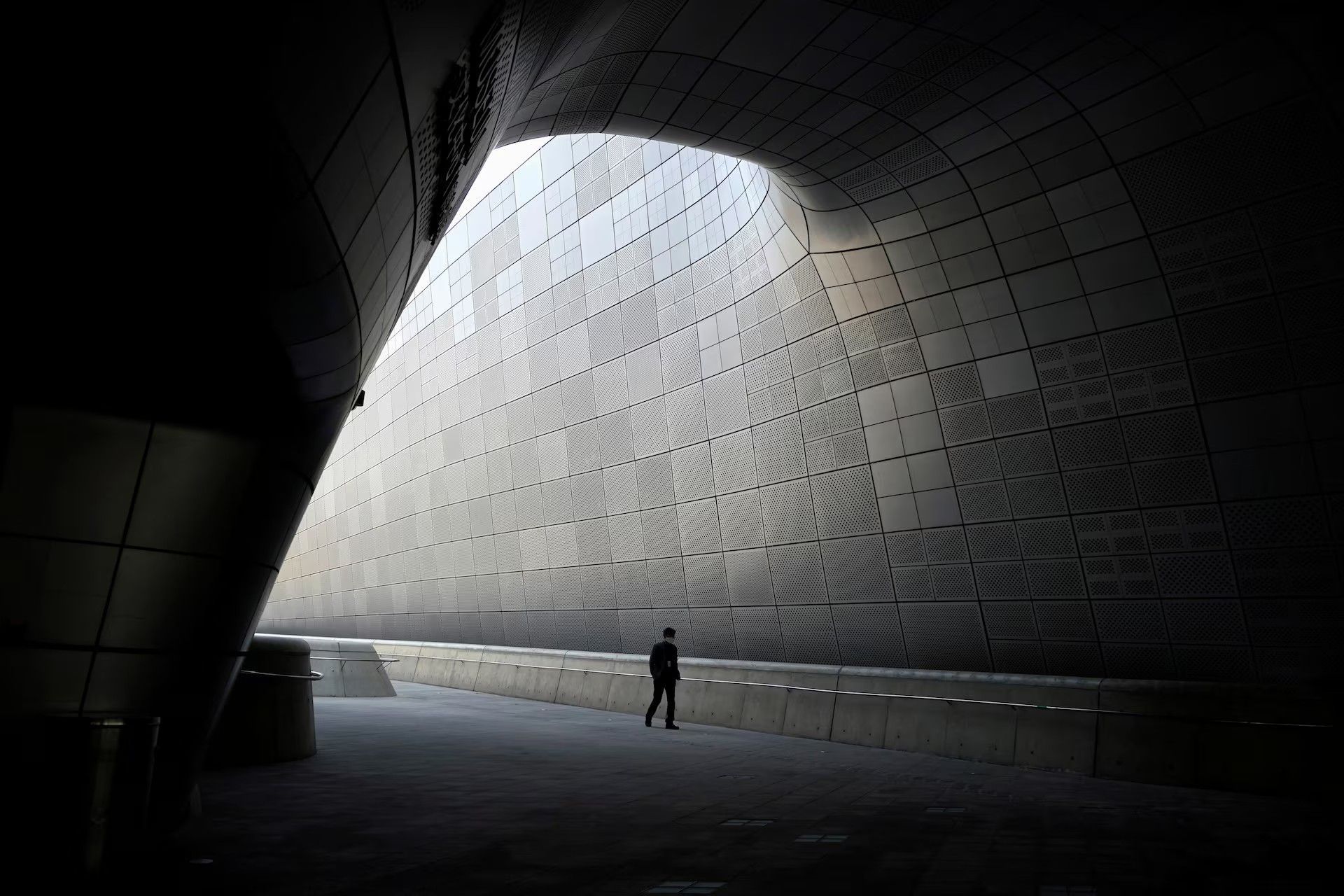 پژوهش دانشگاه زوریخ؛ مجرد ماندن طولانی‌مدت به سلامت روان جوانان آسیب می‌زند