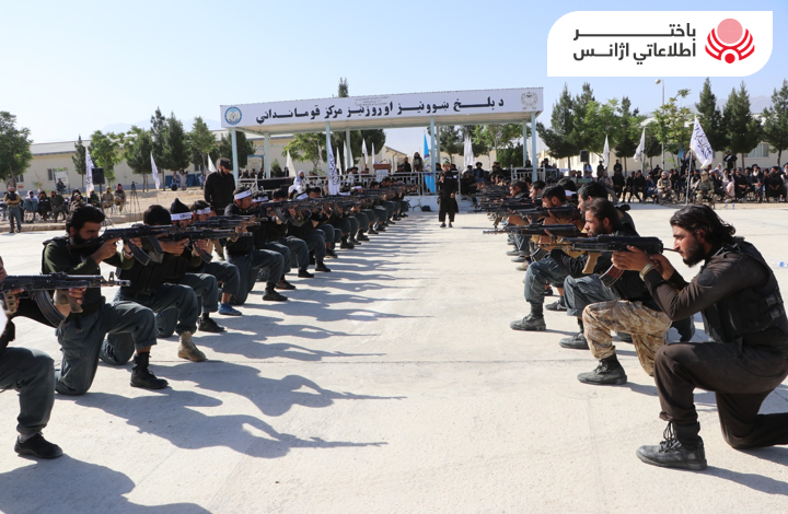 طالبانو په بلخ کې ۷۱۰ پولیس له نظامي زده کړو فارغ کړل 
