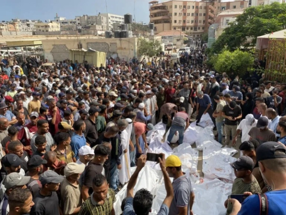 پر خان یونس د اسراییل په بریدونو کې لږ تر لږه ۱۵ فلسطینیان وژل شوي دي