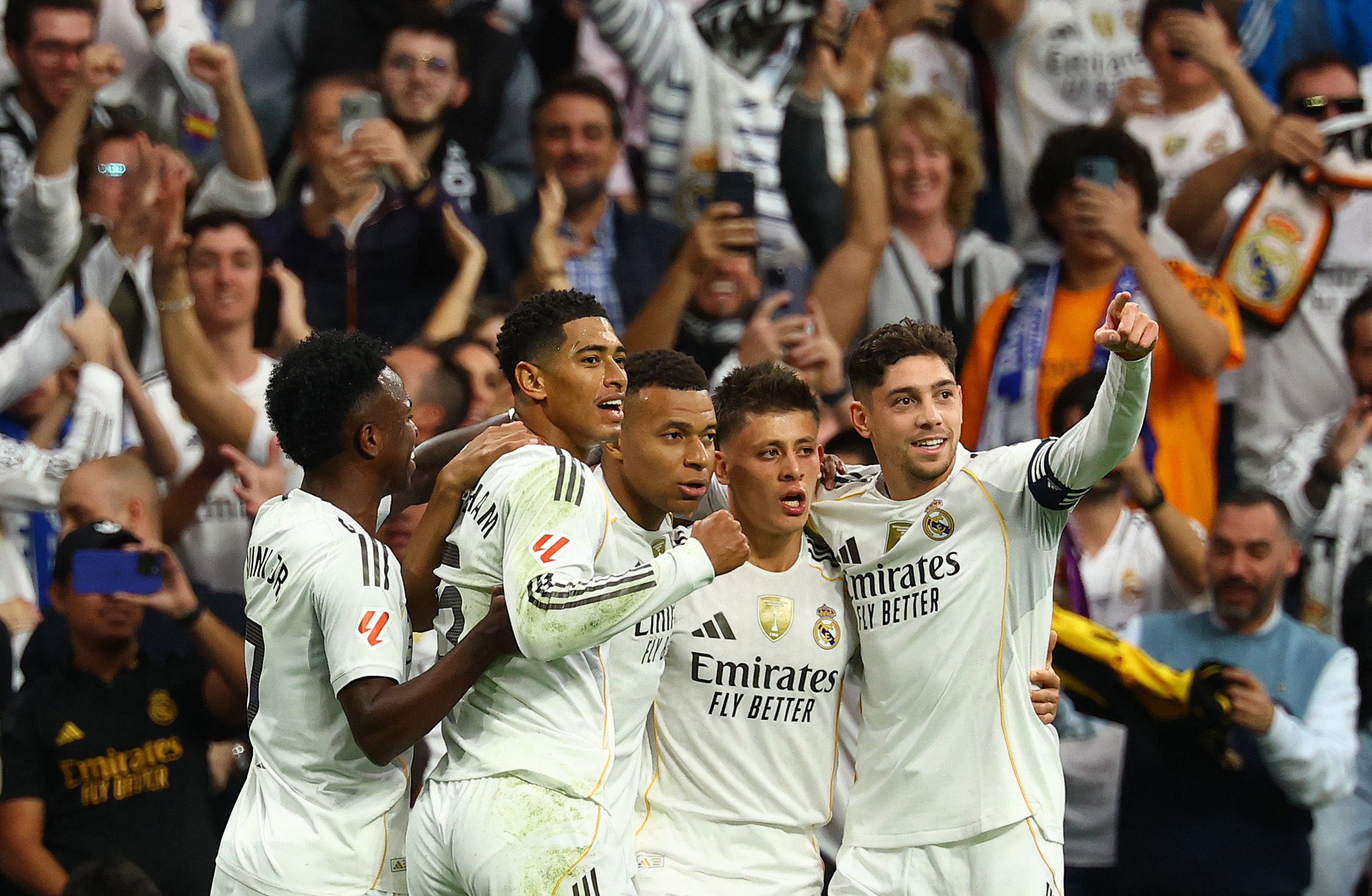 رئال مادرید ٢-١ بارسلونا؛ کهکشانی‌ها با درخشش امباپه در ال‌کلاسیکو پیروز شدند