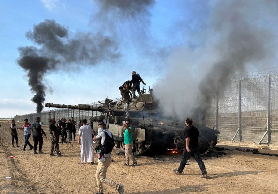 کانال ۱۲ اسرائیل: حدود ۶۰۰۰ نفر در حمله هفتم اکتبر حماس از غزه وارد اسرائیل شدند