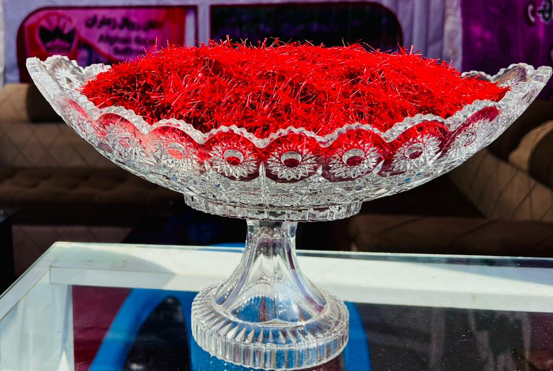 طالبان: د ایران په بې‌کیفیته زعفرانو ځان نه بدناموو