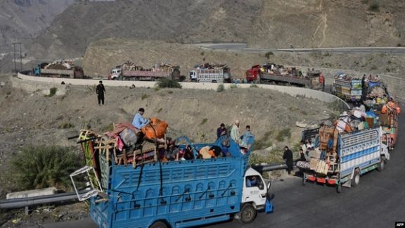 د طالبانو کډوالو وزارت: له سلو ډير افغان کډوال په جبري توګه له پاکستانه راستانه شول