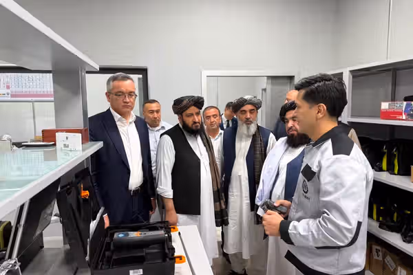 طالبانو له ازبکستانه د برېښنا د تخنیکي ظرفیت لوړولو په برخه کې د همکارۍ غوښتنه کړې