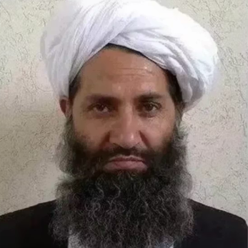 زعيم طالبان يقوم بتعيينات مباشرة في الرتب الوسطى بوزارة دفاع الحركة