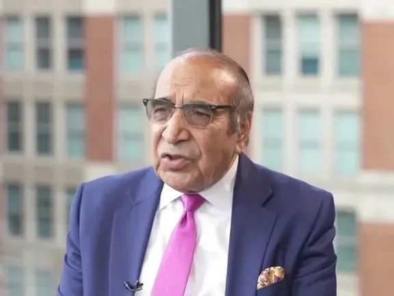 علي احمد جلالي: طالبان د خپلو مخالفو ډلو له بې اتفاقۍ څخه ګټه اخلي