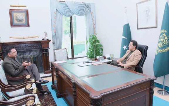 پاکستان برای جلب میلیونرهای افغان و خارجی روی تغییر قانون تابعیت کار میکند