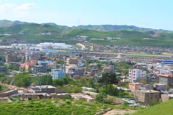 په بادغیس کې په دوو ټرافیکي پېښو کې ۸ کسان ټپيان شوي