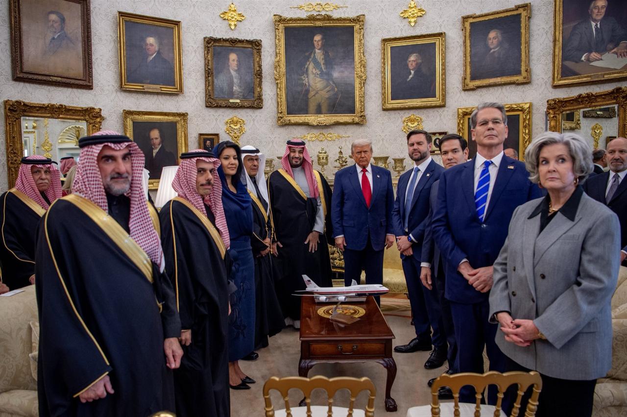 زن عرب‌ کیست که ولیعهد را در دیدار با ترامپ همراهی کرد؟