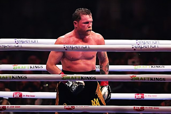 مبارزه بزرگ در راه است؛ کانلو آلوارز با رویداد «مکزیکو در برابر جهان» به رینگ برمیگردد