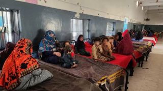 په پاکستان او ایران کې له افغانانو سره د ناوړه چلند کیسې