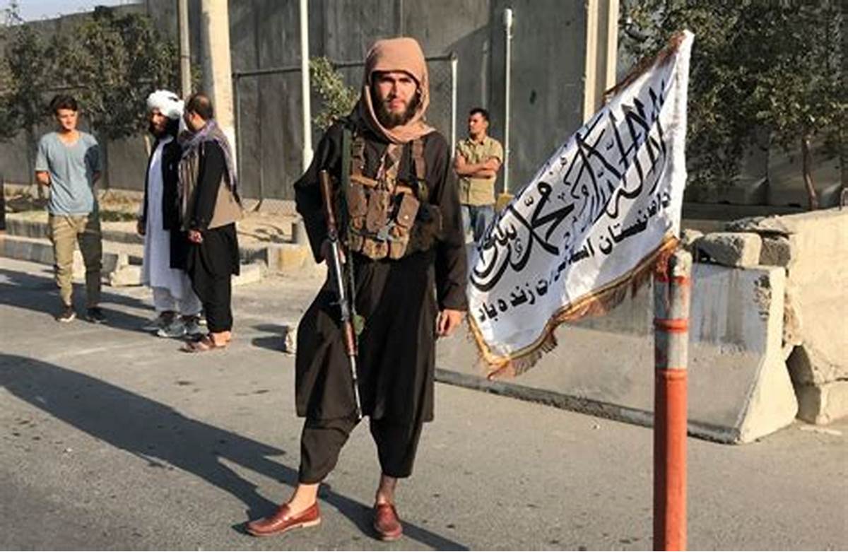 د خبریالانو د خوندیتوب ټولنه: طالبانو په تېرو دوو کلونو کې لږ تر لږه ۶۴ خبریالان نېولي 