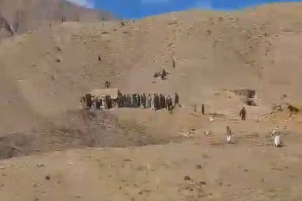 باشندگان دوشی بغلان به «غصب زمین» اعتراض کردند