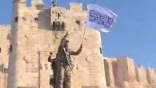 آیا پرچم گروه «هیئت تحریر الشام» و گروه طالبان یکی است؟