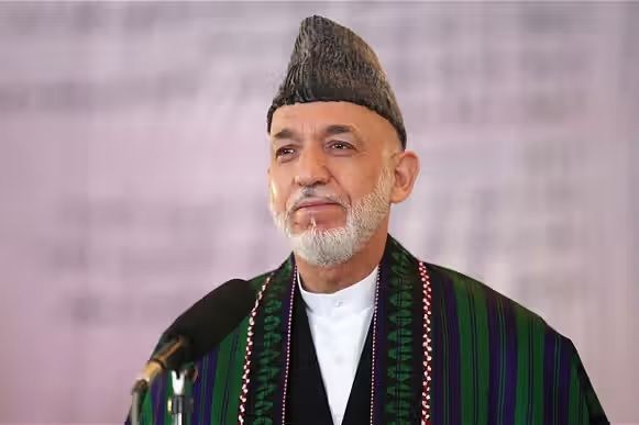 حامد کرزی: اوس د پښېمانۍ او پخلاینې وخت دی افغانان باید له څلورو لسیزو جګړې تېر شي
