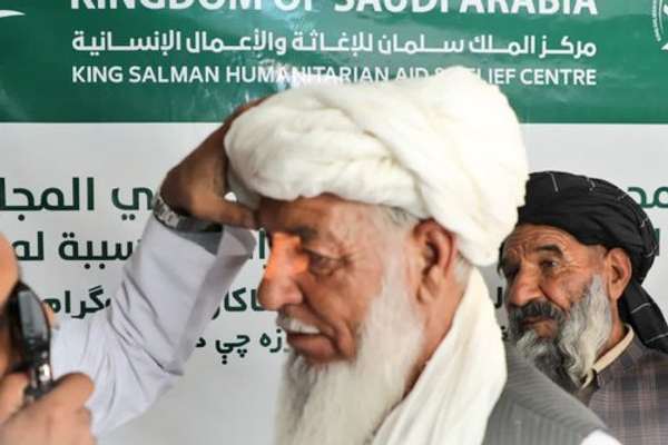 آغاز درمان رایگان چشم در هرات با کمک مالی بنیاد خیریه ملک سلمان