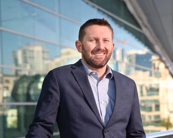 افغان اېواک ډله: د افغان متحدینو د برخلیک روښانولو لپاره مو «نړۍوال اتحاد» جوړ کړ