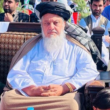 خوست کې د اطلاعات او کلتور پخوانی رییس وایي، له کندهار پرته د نورو ځوانانو «حق خوړل کیږي»