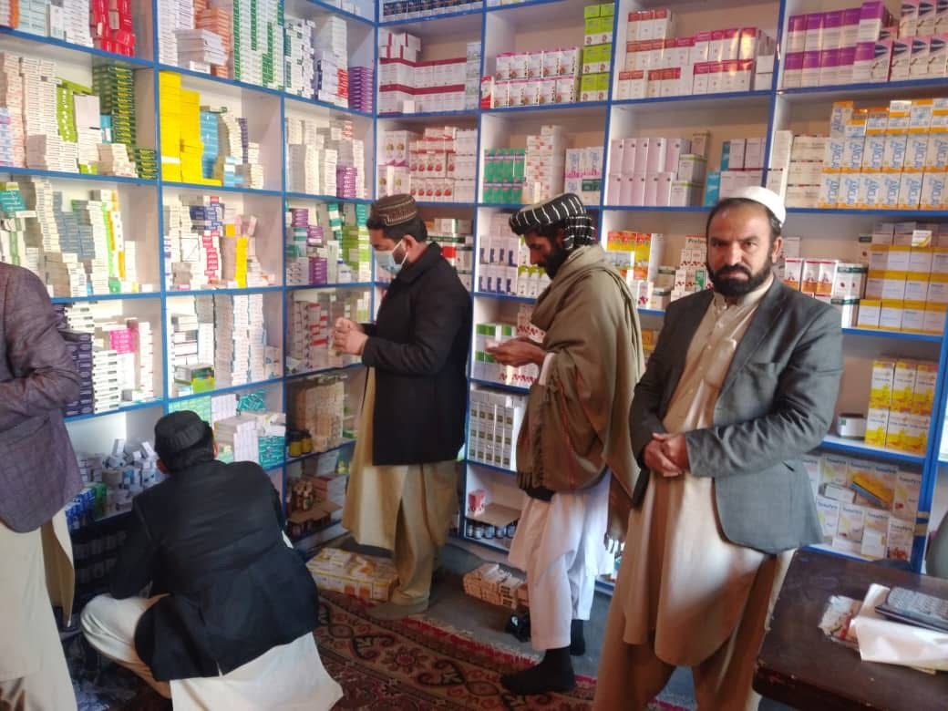 طالبانو پکتیا کې یو شمېر روغتیایي کلینیکونه د شفري نسخو او ناقانونه فعالیت له امله تړلي