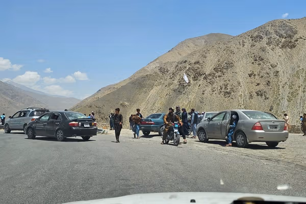 Taliban Restrict Women’s Movement In Panjshir Without Burqa, Say Residents