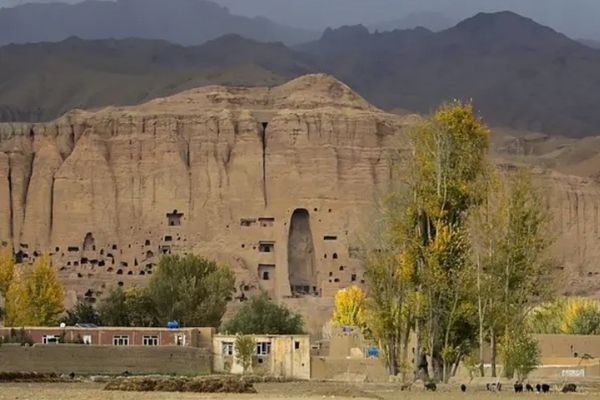 Taliban Orders Removal of Shia Jafari Jurisprudence Books from Schools in Bamiyan