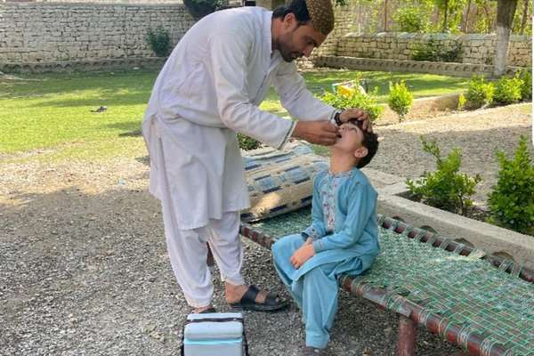 سازمان «افغانستان عاری از پولیو» خواستار واکسینه شدن کودکان بازگشته از پاکستان شد