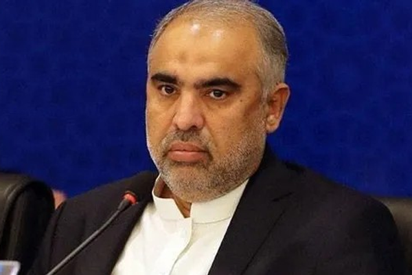 اسد قیصر: د طالبانو او پاکستان ترمنځ د کړکېچ له امله د خیبر پښتونخوا اقتصاد زیانمن شوی