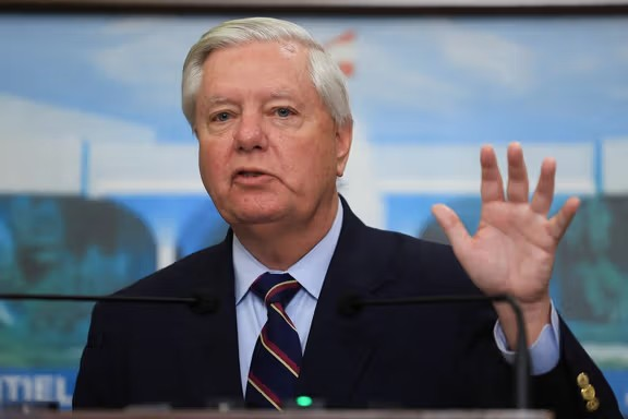 سناتور ګراهام: د مادورو د واکمنۍ پای ته رسېدو وخت رارسېدلی دی