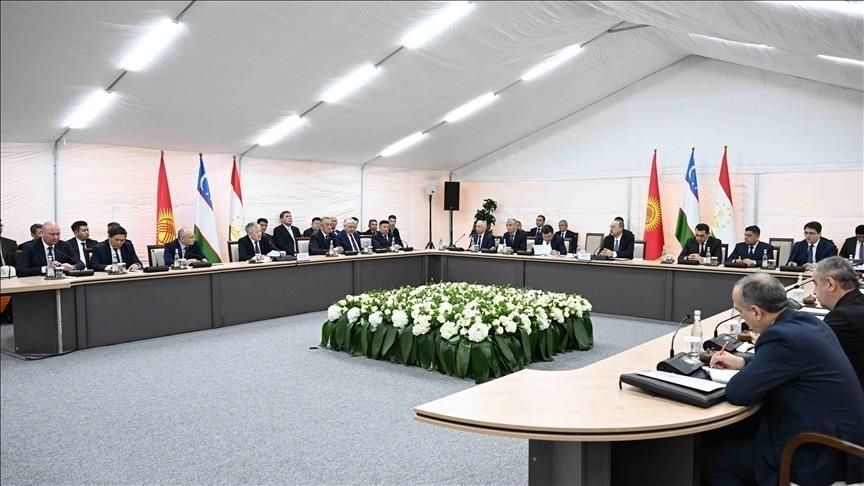 تاجکستان، ازبکستان او قرغزستان تر خپل منځ د "تلپاتې دوستۍ" تړون لاسلیک کړ