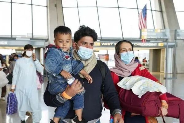 Democrats In Congress Call For Resumption Of Afghan Refugees To US