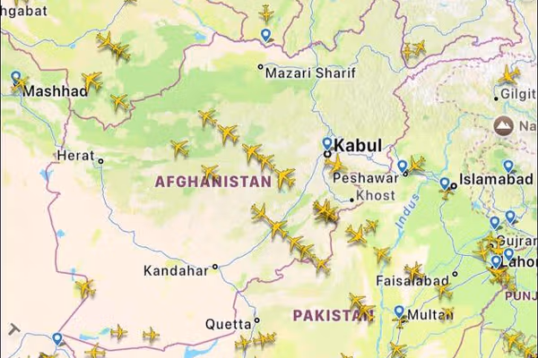 طالبان وایي د افغانستان هوايي حریم د ملکي الوتنو لپاره خوندي دی