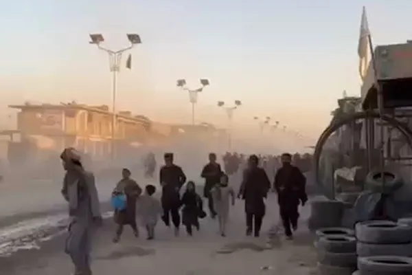 سخنگوی طالبان: با آغاز مذاکرات استانبول، نظامیان پاکستان در اسپینبولدک حمله کردند