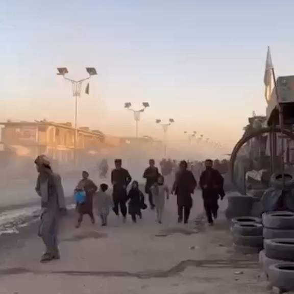 سخنگوی طالبان: با آغاز مذاکرات استانبول، نظامیان پاکستان در اسپینبولدک حمله کردند