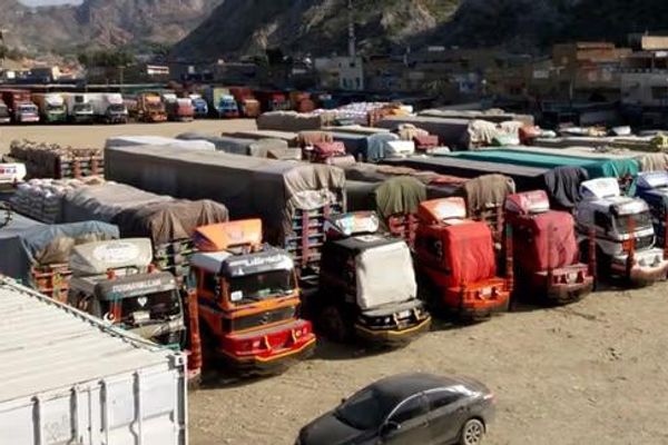 له پاکستان سره د سوداګریزو اړیکو پرېکون د افغانستان پر سوداګرۍ هیڅ منفي اغیز نه دی کړی