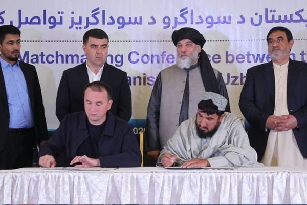 د افغانستان او ازبکستان خصوصي سکټور د نږدې ۵۱۵ میلیونه ډالرو په ارزښت تړونونه لاسلیک کړل