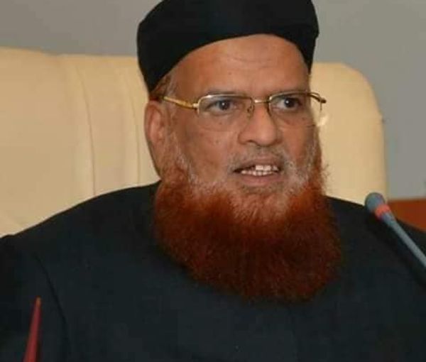 مفتی ارشد پاکستان فتوا صادر کرد: فعالیت مسلحانه علیه حکومت پاکستان «حرام» است