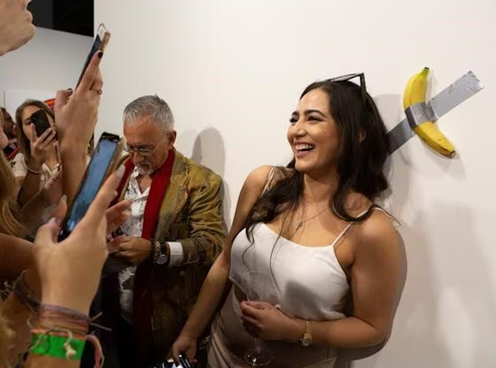 کیله‌ای که به‌عنوان اثر هنری به دیوار نصب شده بود، به قیمت ۶.۲ میلیون دالر فروخته شد