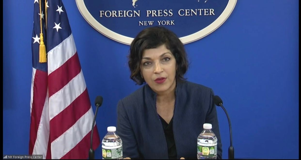 خداحافظی رینا امیری؛ افغانستان شایسته بهتر از این‌ است و روزی به جامعه‌ای فراگیر می‌رسد