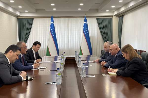 مقامهای پولند و اوزبیکستان بر تقویت همکاری با افغانستان تاکید کردند