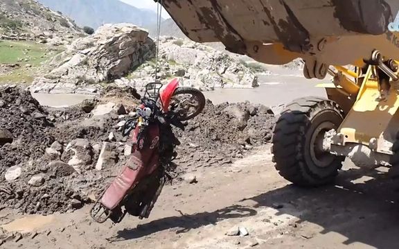 طالبان از تلفات جانی و خسارات فراوان مالی در پی سیلاب در بدخشان خبر داد