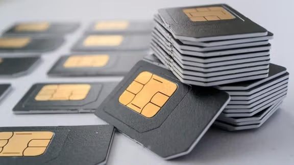 طالبان: په تېرو څلورو کلونو کې په افغانستان کې ۲۴ میلیونه سیمکارټونه ثبت شوي