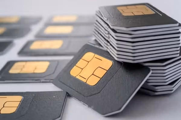 طالبان: په تېرو څلورو کلونو کې په افغانستان کې ۲۴ میلیونه سیمکارټونه ثبت شوي