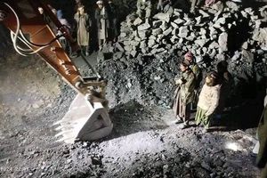بررسی فعالیت سهساله وزارت معادن طالبان؛ تخلفهای پنهان مقامهای طالبان در قراردادها