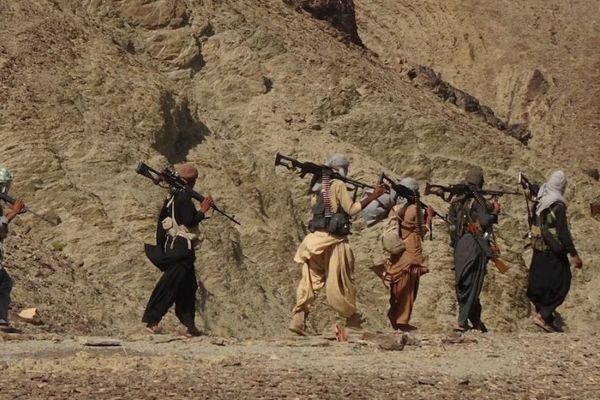 بلوڅ بیلتون پالې ډلې د بلوچستان پر بیلابیلو سیمو هم مهاله پرلپسې بریدونه کړي